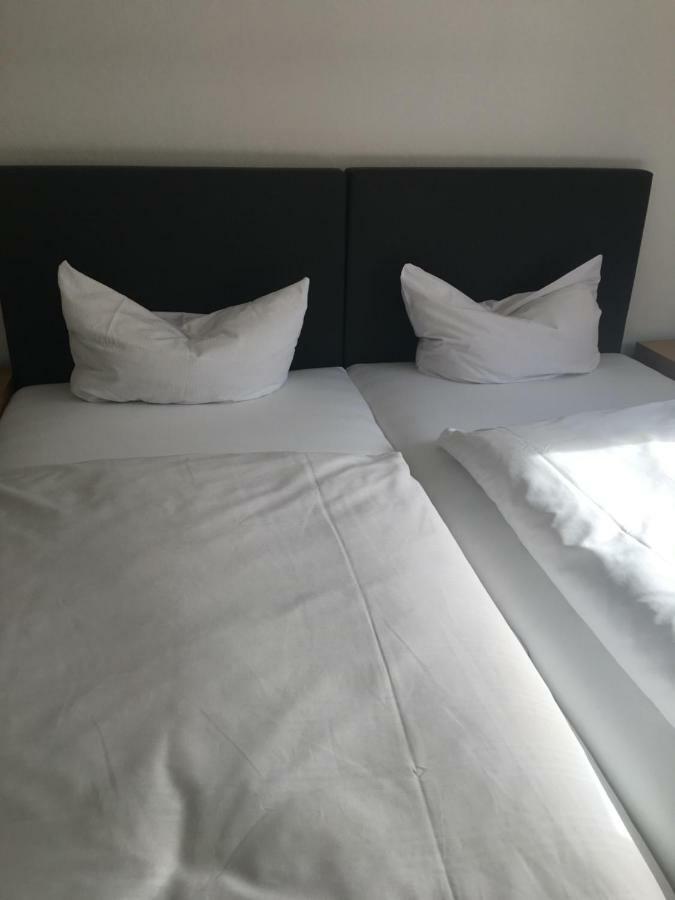 Hotel Zum Taunus Eppstein Екстер'єр фото