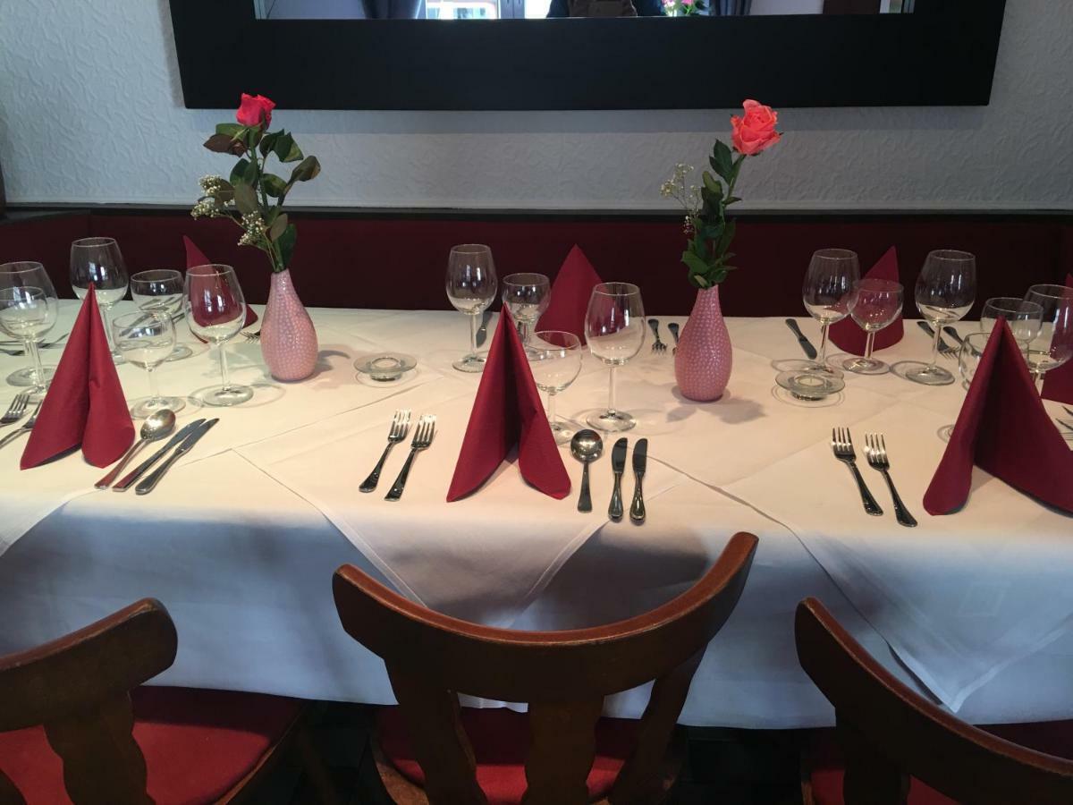 Hotel Zum Taunus Eppstein Екстер'єр фото