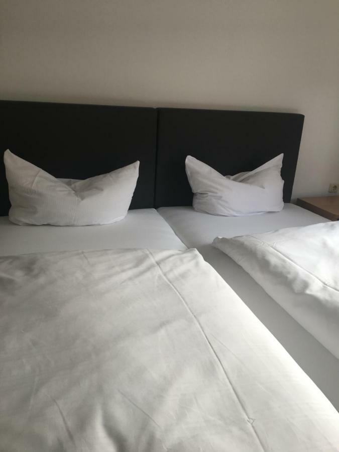 Hotel Zum Taunus Eppstein Екстер'єр фото